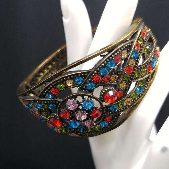 Vintage Rhinestone Antique Gold Tone Hinged Bracelet, 6 3/4 Inches - Picture 5 of 9